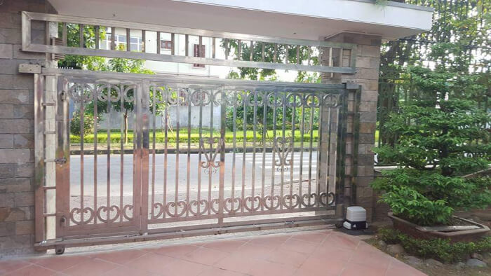 Cổng tự động mang tính thẩm mỹ cao chiều lòng khách hàng Cổng tự động mang tính thẩm mỹ cao chiều lòng khách hàng