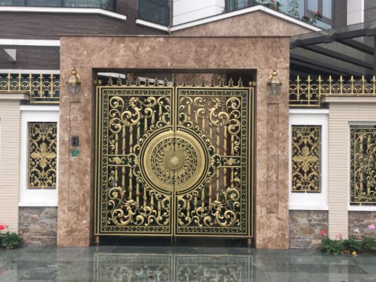 Thanh Phong địa chỉ cung cấp cổng nhôm đúc chất lượng cao