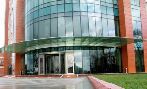 bao-gia-cua-xoay-tu-dong-10 Công ty Thanh Phong Autodoor chuyên phân phối các mẫu cửa kính tự động hiện đại