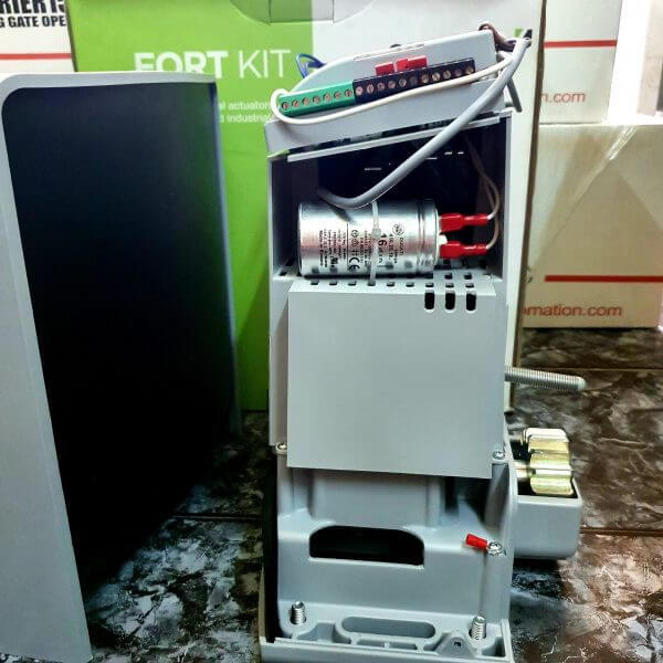 Thiết bị tự động đảo chiều di chuyển khi có vật cản Thiết bị tự động đảo chiều di chuyển khi có vật cản