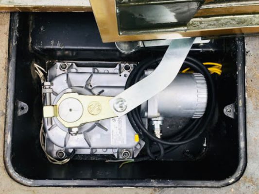 Cổng tự động V2 hoạt động hiệu suất cao