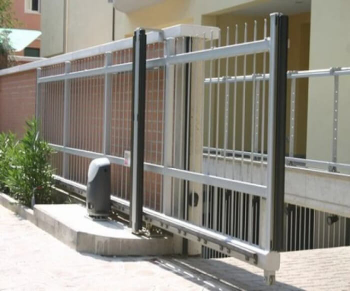 Cổng lùa giúp bạn tiết kiệm công sức mở cửa Cổng lùa giúp bạn tiết kiệm công sức mở cửa