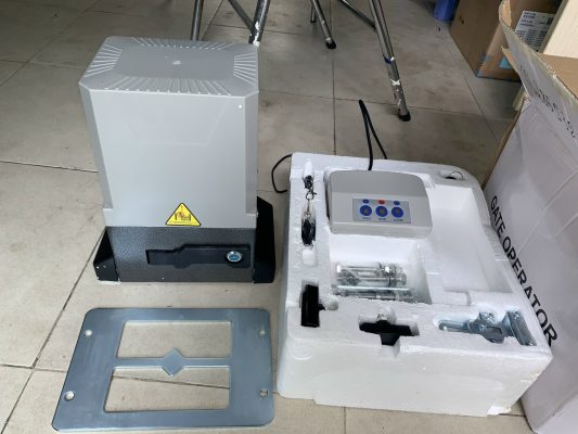 Sản phẩm motor cổng lùa yh 1.5hp nhập khẩu Motor cổng lùa yh 1.5hp nhập khẩu chính hãng